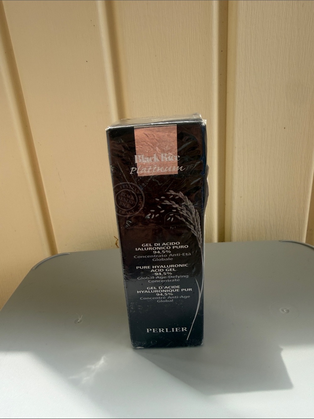 Perlier Black Rice Platinum Pure Hyaluronic Acid Gel - Black
